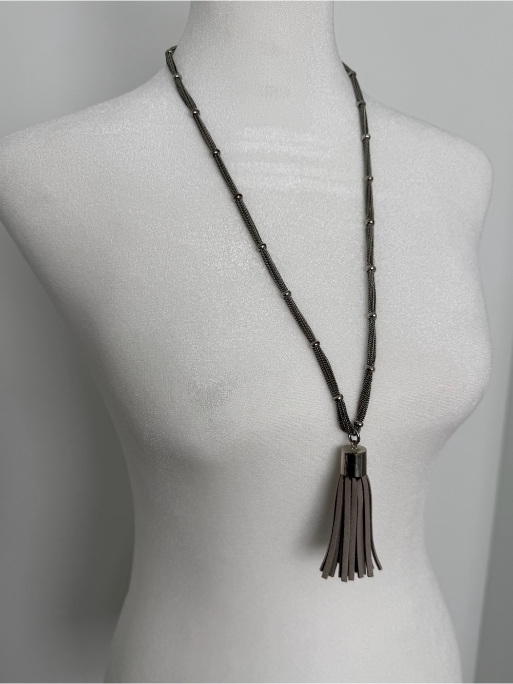 Loft Stylish Gray Tassel Pendant‎ Necklace - Women Jewelry